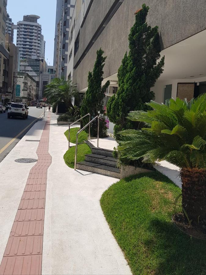 Apto Centro 200 Mts Atlantico Shopping E Praia Balneário Camboriú المظهر الخارجي الصورة
